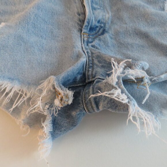 AGOLDE Parker Vintage Cut-Off Shorts in Swapmeet - Size 24 Waist - Picture 9 of 16